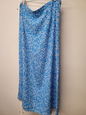 Christopher & Banks Blue and White Floral Skirt